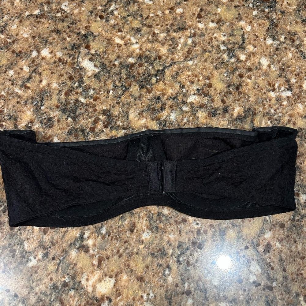 Wacoal Black Strapless Bra - Picture 2 of 3